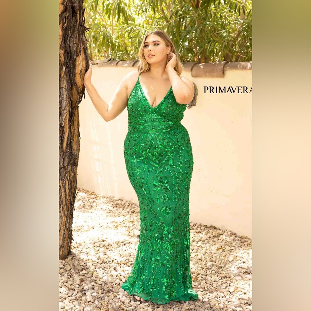 Primavera Couture Green Sleeveless Sweetheart Gown